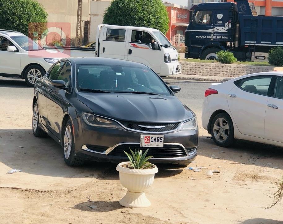 كرايسلر 200
